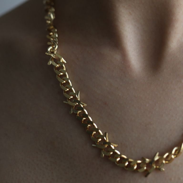 acrmtsmproducts's tweet photo. LAD MUSICIAN
Necklace(GOLD)
¥18,000+tax

本格的な造りと、プライスの買いやすさが魅力的な本作。縦長の喜平チェーンで創り上げたネックレスとなります。チェーンのズレが静かなアクセント。

詳細はオンラインストアに掲載しています。
https://t.co/jzIiP1v4MT https://t.co/KWFCmr8Y0W