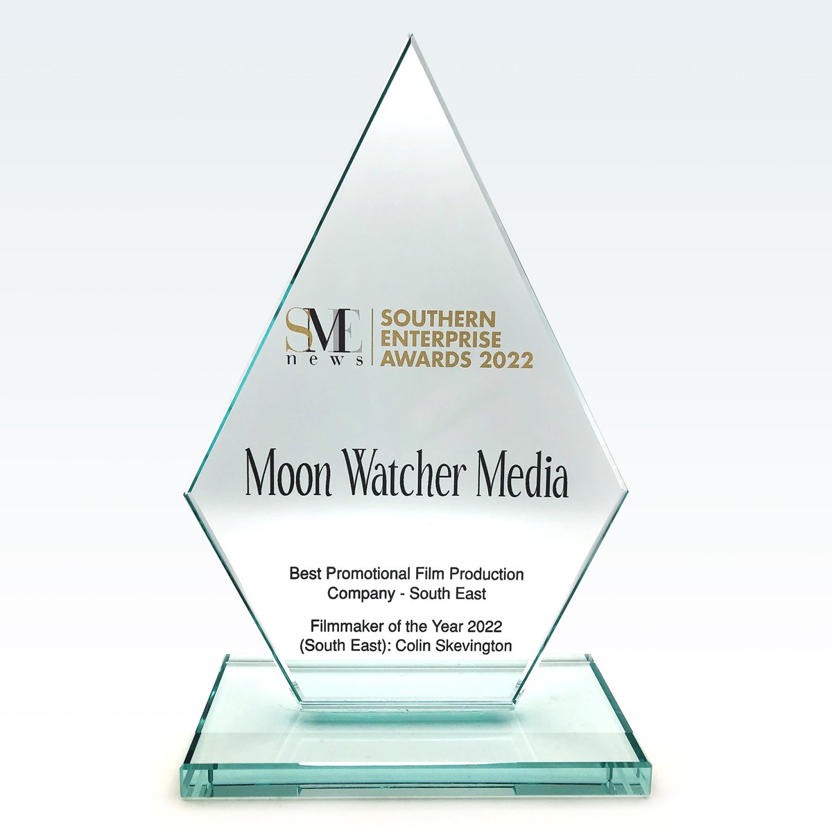 We were thrilled to receive this award in the <a href="/SME__News/">SME News</a> Southern Enterprise Awards 2022 <a href="/moonwatchermdia/">Moon Watcher Media</a> has won Best Promotional Film Production Company in the South East and Colin Skevington is Film Maker of the Year  
#AwardWinning #promotionalvideo #videoproductioncompany