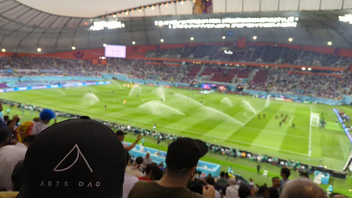 GM ☀️ 

Arts DAO cap is representing us in the World Cup too!

Which team are you rooting for? ⚽️