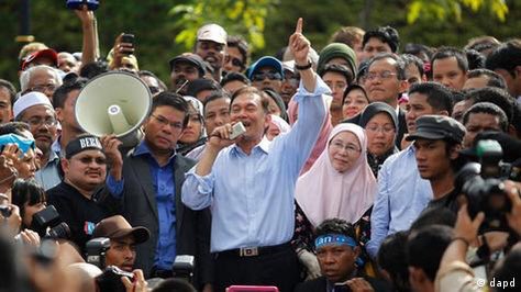 JustinTWJ's tweet photo. Anwar Ibrahim.

That’s the tweet. https://t.co/F08rrhLC6Y
