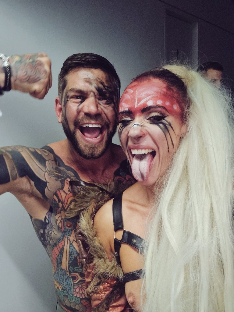 2 days 2 makeup styles VALHALLA LOVE YOU 
<a href="/juanlucho_com/">Juan Lucho</a>