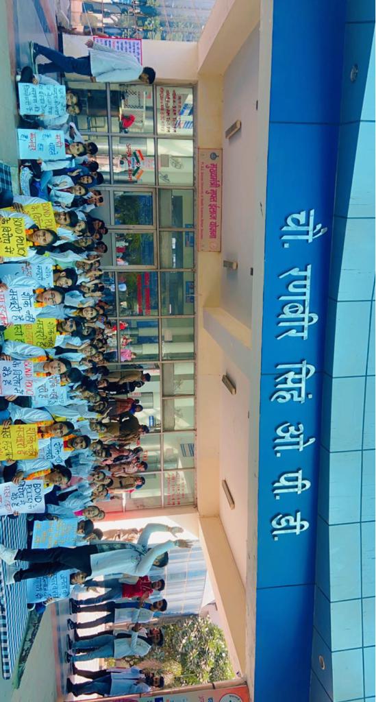saini_devender_'s tweet photo. Indefinite hunger strike in pgims rohtas against fee hike
#shameonharyanagovt  
#Bond_Free_Bharat https://t.co/vE1irVBIhs