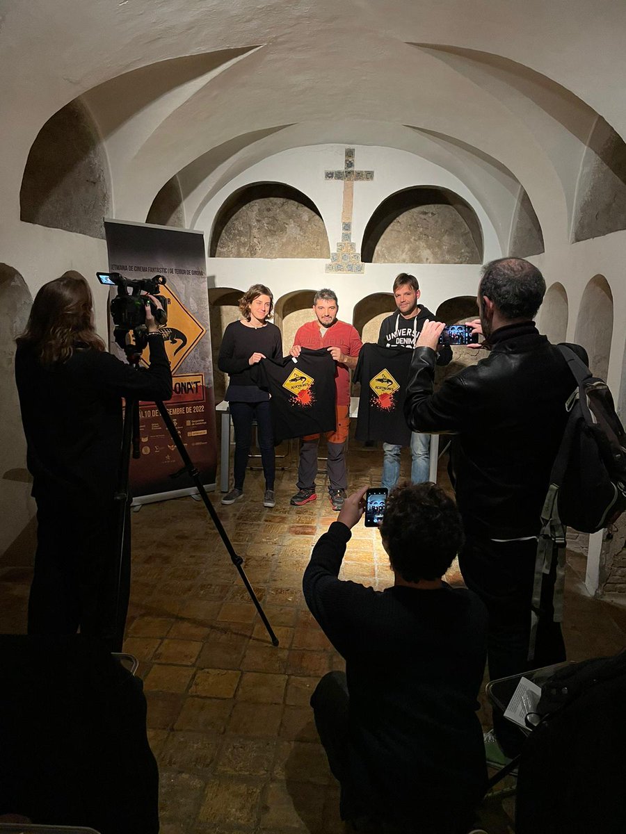 acocollonat's tweet photo. 🎥Presentació la 12a edició de l'Acocollona't 

👉Dos dels directors del festival, Jordi Martínez i David Ruiz, van explicar que enguany el festival tindrà presència en diversos espais culturals de Girona

👀Ja podeu consultar tota la programació a la web https://t.co/t3eM9Ckjy7 https://t.co/s5pg2KRAeZ