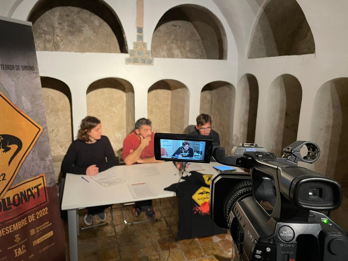 acocollonat's tweet photo. 🎥Presentació la 12a edició de l'Acocollona't 

👉Dos dels directors del festival, Jordi Martínez i David Ruiz, van explicar que enguany el festival tindrà presència en diversos espais culturals de Girona

👀Ja podeu consultar tota la programació a la web https://t.co/t3eM9Ckjy7 https://t.co/s5pg2KRAeZ