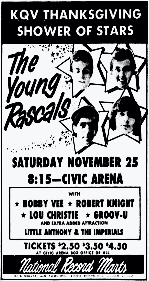 MariPsychiatris's tweet image. Nov 25, 1967 - #Pittsburgh 
Civic Arena 
#KQV Thanksgiving 
Shower Of Stars 

Thurs, Nov 23, 1967 
At Random 
by Harold V. Cohen 
Pgh Post-Gazette 

Apr 4 - 10, 1967 
Shake Hands And 
Walk Away Cryin' 
{Columbia} 
№ 27 on KQV's 
Official "Finest Forty" 
bit.ly/3pXRTVT
