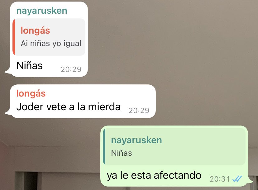 claracarcass's tweet photo. @luciaalongas más pruebas de delito https://t.co/UKiikbEKTO
