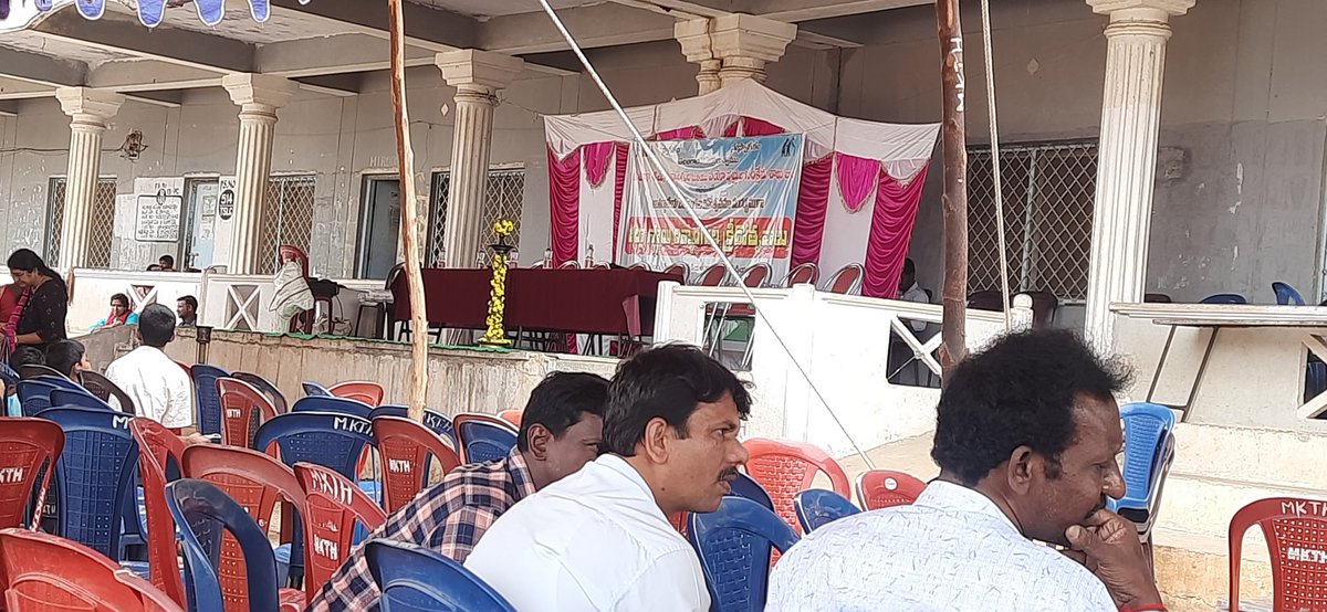 chinthalasaid06's tweet photo. @Collector_NLG ఒంటి గంట దాటినా నల్లగొండ జిల్లాలో ప్రారంభం కానీ వికలాంగుల క్రీడోత్సవాలు.. ప్రారంభానికి రాని జిల్లా ఉన్నత అధికారులు..రాజకీయ నాయకులు..వికలాంగుల ఎదురు చూపు.. https://t.co/VcAw7c3NjD