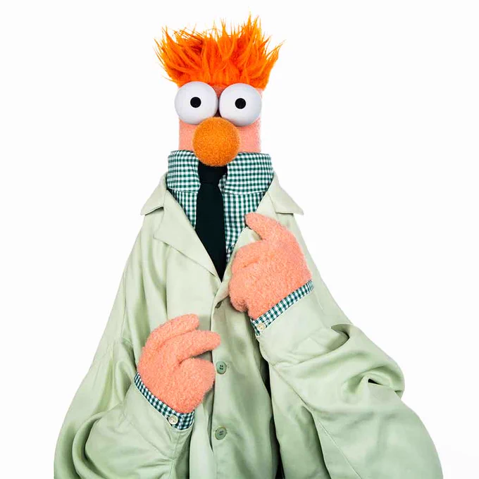 today's little guy of the day is beaker from the muppets!! (he/him) 