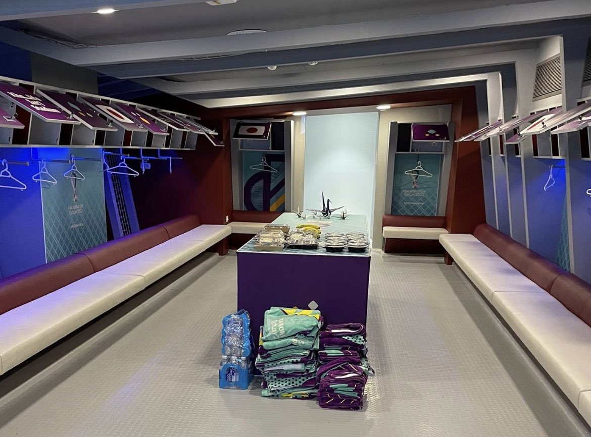 Il #Giappone, al termine di #GermaniaGiappone, ha lasciato così il suo spogliatoio. Unici.

(📸<a href="/FIFAcom/">FIFA</a>)