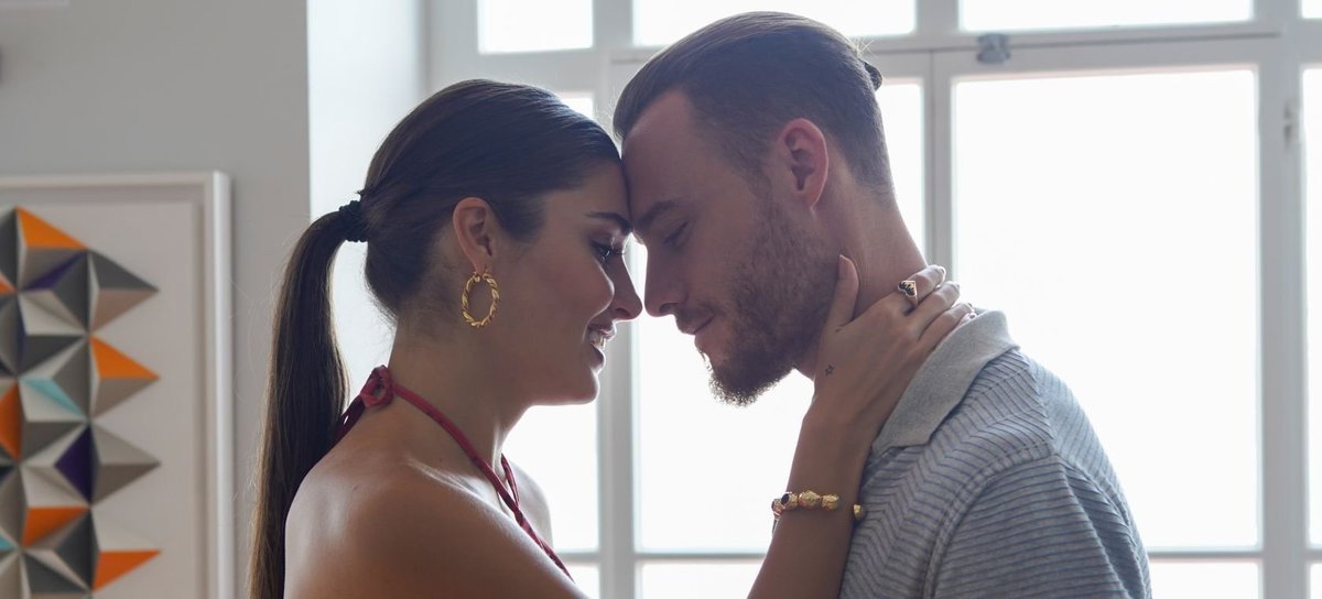 blvcom's tweet photo. 🗣️Las series protagonizadas por #KeremBürsin lograron en @divinity_es los siguientes resultados: 

 👤#ZeynepDivinity23N 1.7% de cuota y 234.000 espectadores de media.
❣️#LoveIsInDivinity23N un 1.6% de share y 210.000 espectadores de media.

#Audiencias 📺📊 https://t.co/eaDKyiED90
