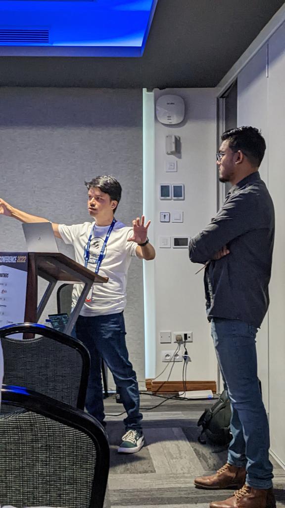 A talk about <a href="/Ghost/">Ghost</a> theme development by <a href="/IshSookun/">Ish Sookun</a> &amp; <a href="/kushul_soomaree/">Kushul 🇲🇺</a> at the Developers Conference 2022

#DevConMu