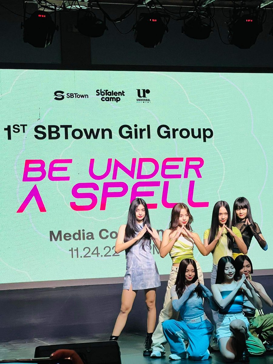 headlinermnl's tweet photo. The girls of YGIG. 🔥
--------
Presented by Universal Records and SHOW Korea/ SB Town
#BeSpelledbyYGIG #YGIGDebut https://t.co/4rfsB7RB2q