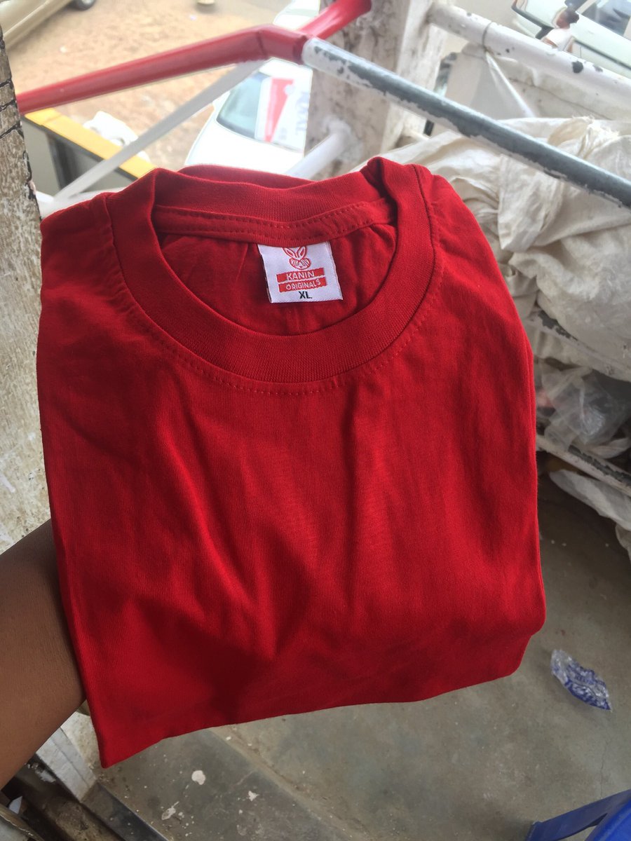 Makiscollection's tweet photo. Plain tees  : 2800NG

💯% cotton 

Long lasting fabric 

Sizes : L/M/XL/XXL

Pls kindly retweet 🙏🏾

https://t.co/RB25JN8ZNI https://t.co/RFOxzliZVC