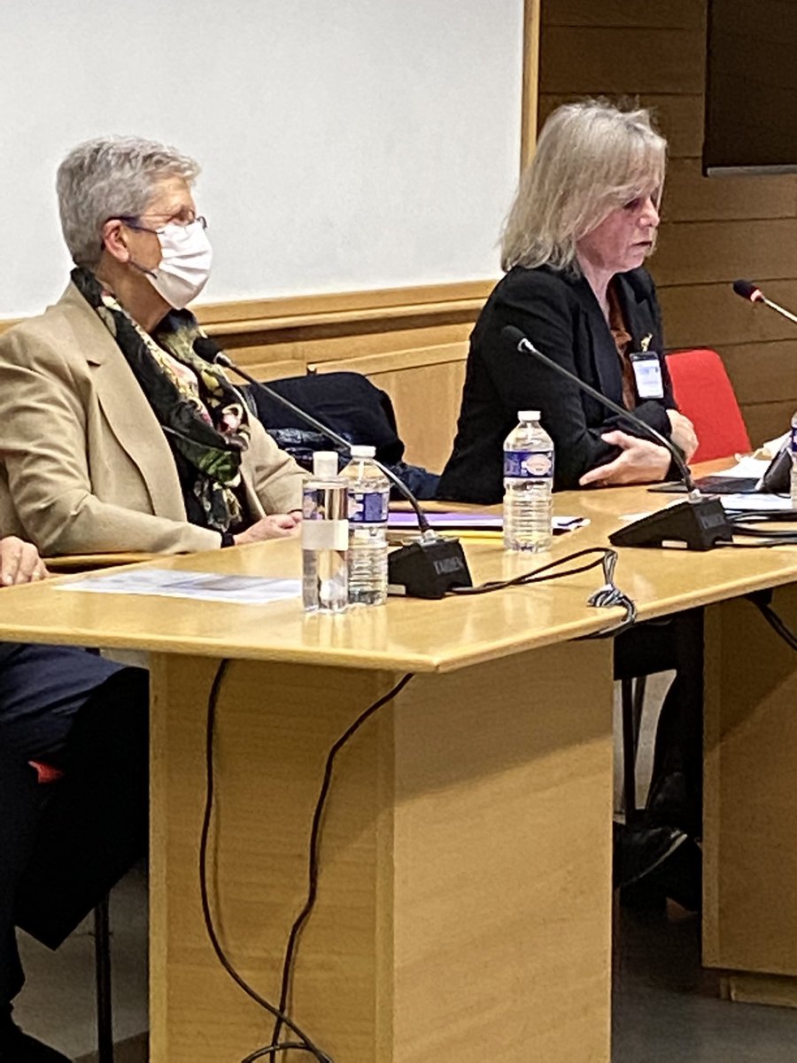 Geneviève Darrieussecq, ministre déléguée au personnes en situation de handicap <a href="/gdarrieussecq/">Geneviève Darrieussecq</a> pose la question du « juste accompagnement et du juste soin » au colloque de la @Fonda_John_BOST autour des notions de libre choix, d’accès à la santé, d’innovation et d’attractivité.
