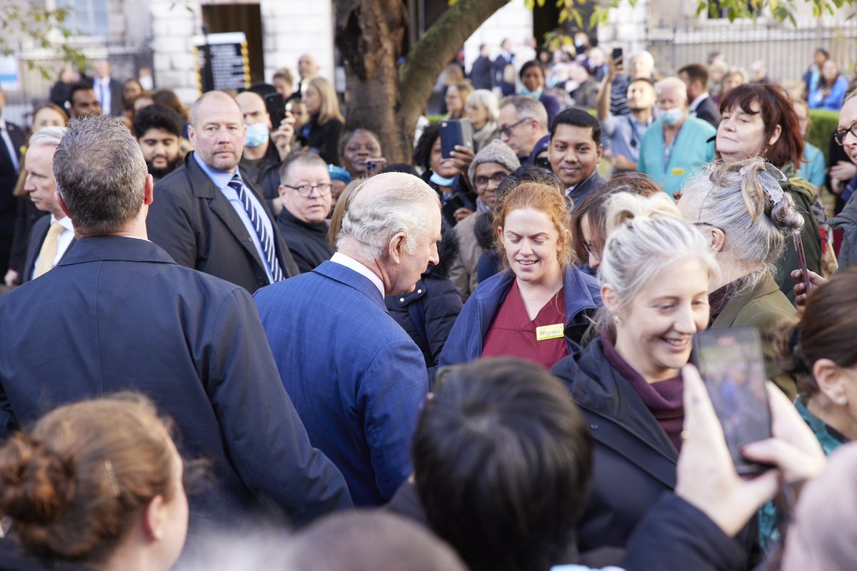 Charles Knight OBE (@mdstbarts) on Twitter photo Such a huge honour for His Majesty the King to visit @BartsHospital <a href="/NHSBartsHealth/">Barts Health</a> <a href="/BartsHeritage/">Barts Heritage</a> yesterday. Wonderful support for our 900th anniversary campaign and so very generous with his time. ππππ<a href="/RoyalFamily/">The Royal Family</a> Such a huge honour for His Majesty the King to visit @BartsHospital <a href="/NHSBartsHealth/">Barts Health</a> <a href="/BartsHeritage/">Barts Heritage</a> yesterday. Wonderful support for our 900th anniversary campaign and so very generous with his time. ππππ<a href="/RoyalFamily/">The Royal Family</a>