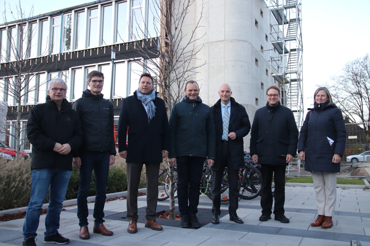 TH OWL BauNews tweet media