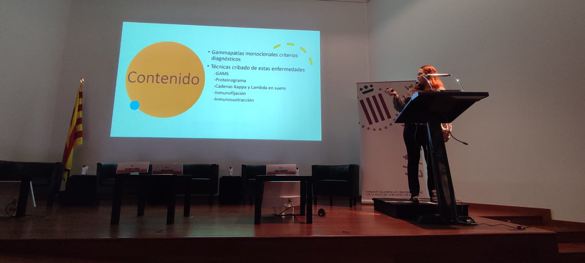 Inmunocanruti's tweet photo. La nostra resident del Servei d’Immunologia del #LabClinicMN d’#hgermanstrias Noelia Arias presenta “Mieloma múltiple: tècniques de diagnòstic i seguiment” en la Jornada de tècnics de la Societat Catalana d’ Inmunología https://t.co/2tvKPmIKNJ