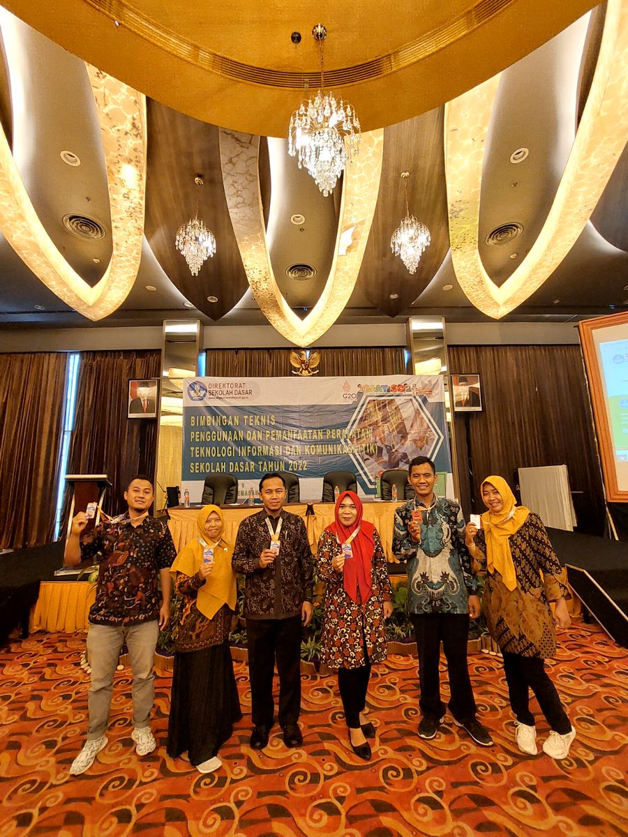 awan_mhs's tweet photo. Hari 3 (Selasa, 22 Nov 2022) 
Upacara Penutupan Kelas K Banjarnegara dan Blora 🙏 https://t.co/d2NOF2MvRX