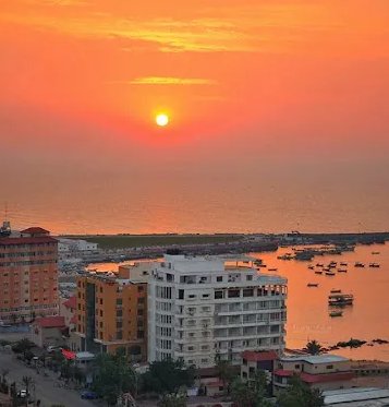 LabdaReham's tweet image. غزة وشمس غزة يا الله على هذا البلد العظيم