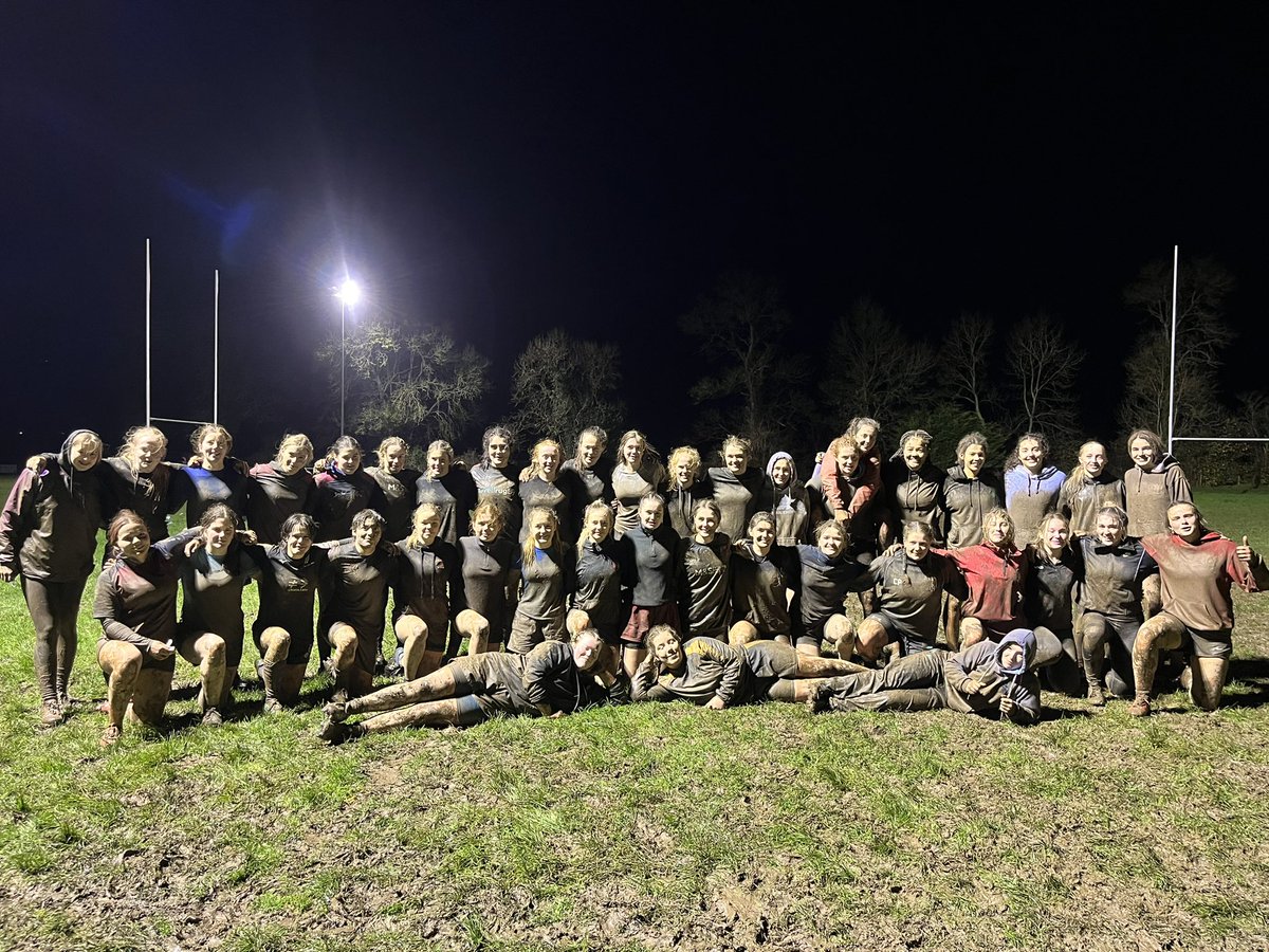 Girls tearing it up last night in Bala training!! So good to see players from all over RGC coming together❤️‍🔥diolch yn fawr pawb for your commitment