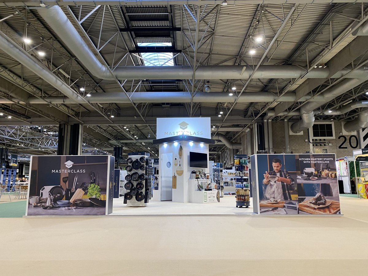 POSDigitalLTD's tweet photo. Today's the day! Who else is looking foward to the @bbcgoodfood? 🤩 Take a look at the Masterclass stand from the previous show with their bespoke display stands, all designed &amp; manufactured by us! 😁 https://t.co/Gn85ALjO1p