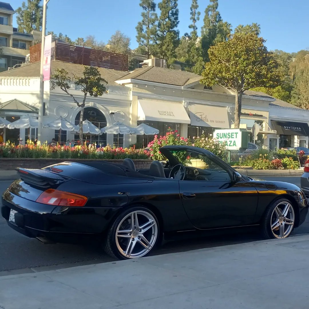 Always_A_Hit's tweet photo. Nice Day for a Top Down Cruise on Sunset Blvd Hollywood CA!! Enjoyed a nice #lunch at "Le Petit Four" #HappyThanksgiving https://t.co/GUDRz6WA8k
