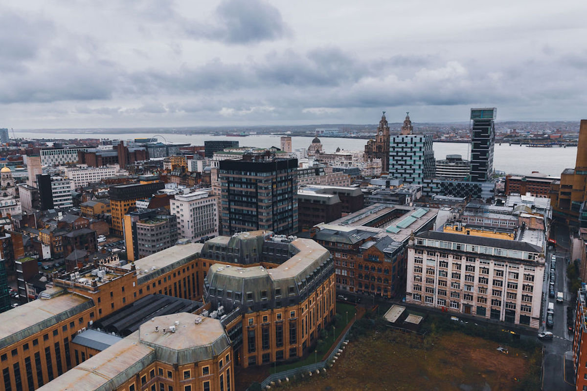 BuildZone_10yr's tweet photo. @GRAHAMGroupUK officially tops out at Pall Mall Press, a new 22-storey Build to Rent development in Liverpool. Designed by Falconer Chester Hall, Ridgeback Group is leading the development.
https://t.co/m7bq7qQn3H https://t.co/6u9Iur31nA