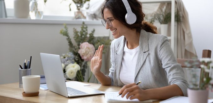 tmshelpdesk's tweet photo. Our #ContactCenter technology boosts productivity and customer convenience. 

Customers can easily speak with you how they choose - be it by voice, chat, SMS, or email.

Check it out here:  [link to website] https://t.co/tX81FssMSk