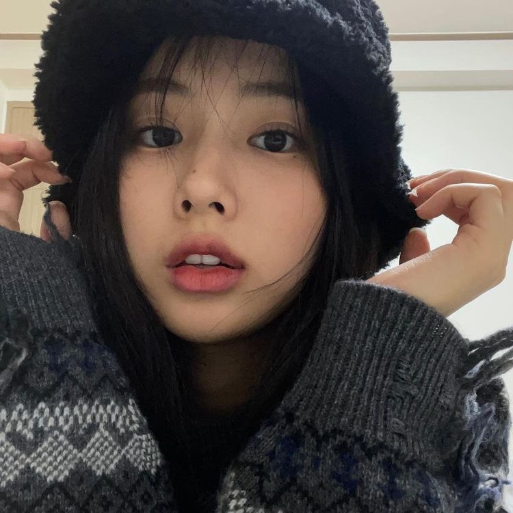 sien_yenc's tweet photo. ➜  #поискмью  ❕
ангелина  она/её

stan list ::  twice blackpink txt enhypen (g)i-dle itzy aespa ive 
фд неважен

рт пожалуйста https://t.co/ojetQUwWDq