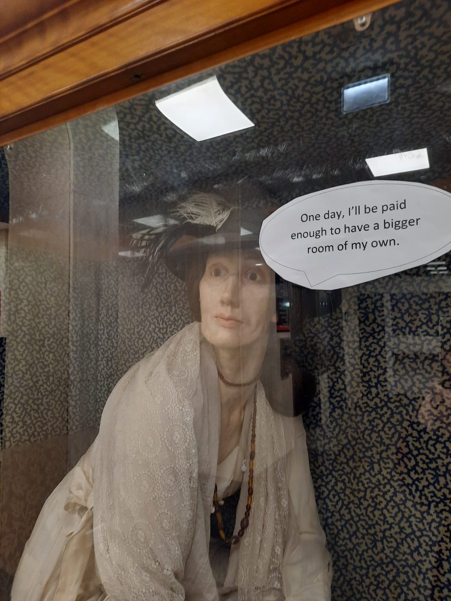 Amazing protest art by @GlassCurls  🔥🔥🔥