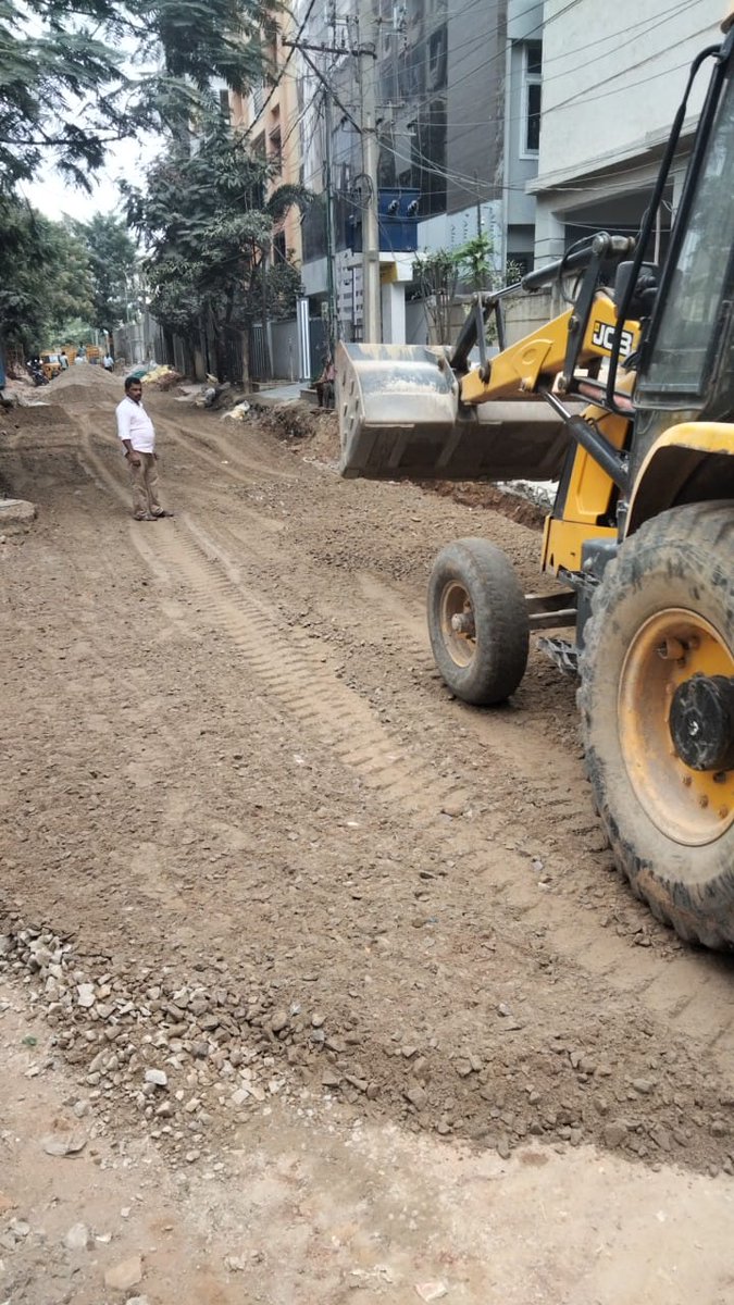 ChandanagarDyee's tweet photo. @kanmavi1 @GHMCOnline @KTRoffice @GandhiArekapudi @EE_Chandanagar Dear Citizen the work is resumed and is in progress please https://t.co/eIqgvOSQJW