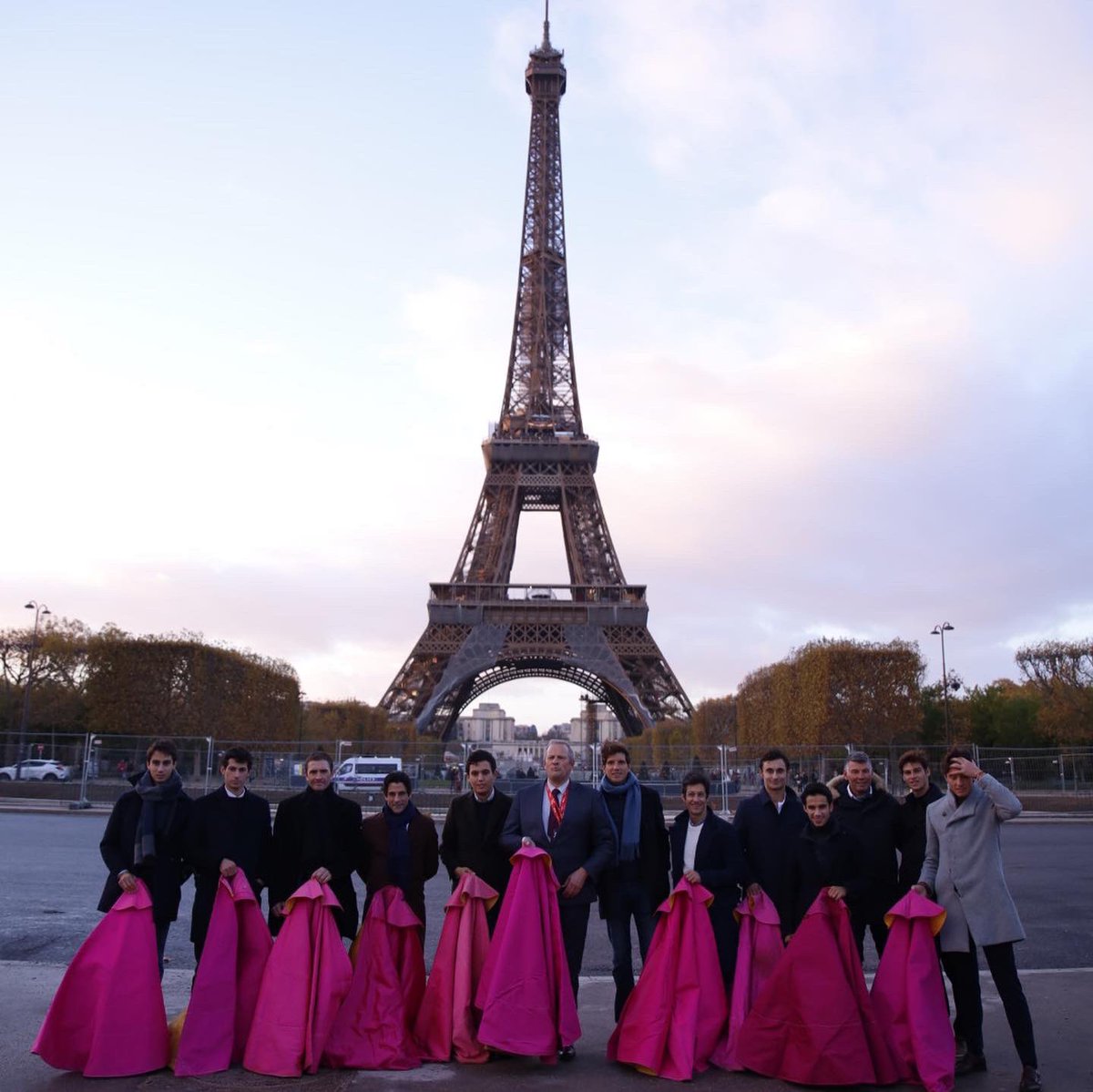 Allons enfants de la patrie,
Le jour de gloire est arrivé !
#Ouiàlacorrida