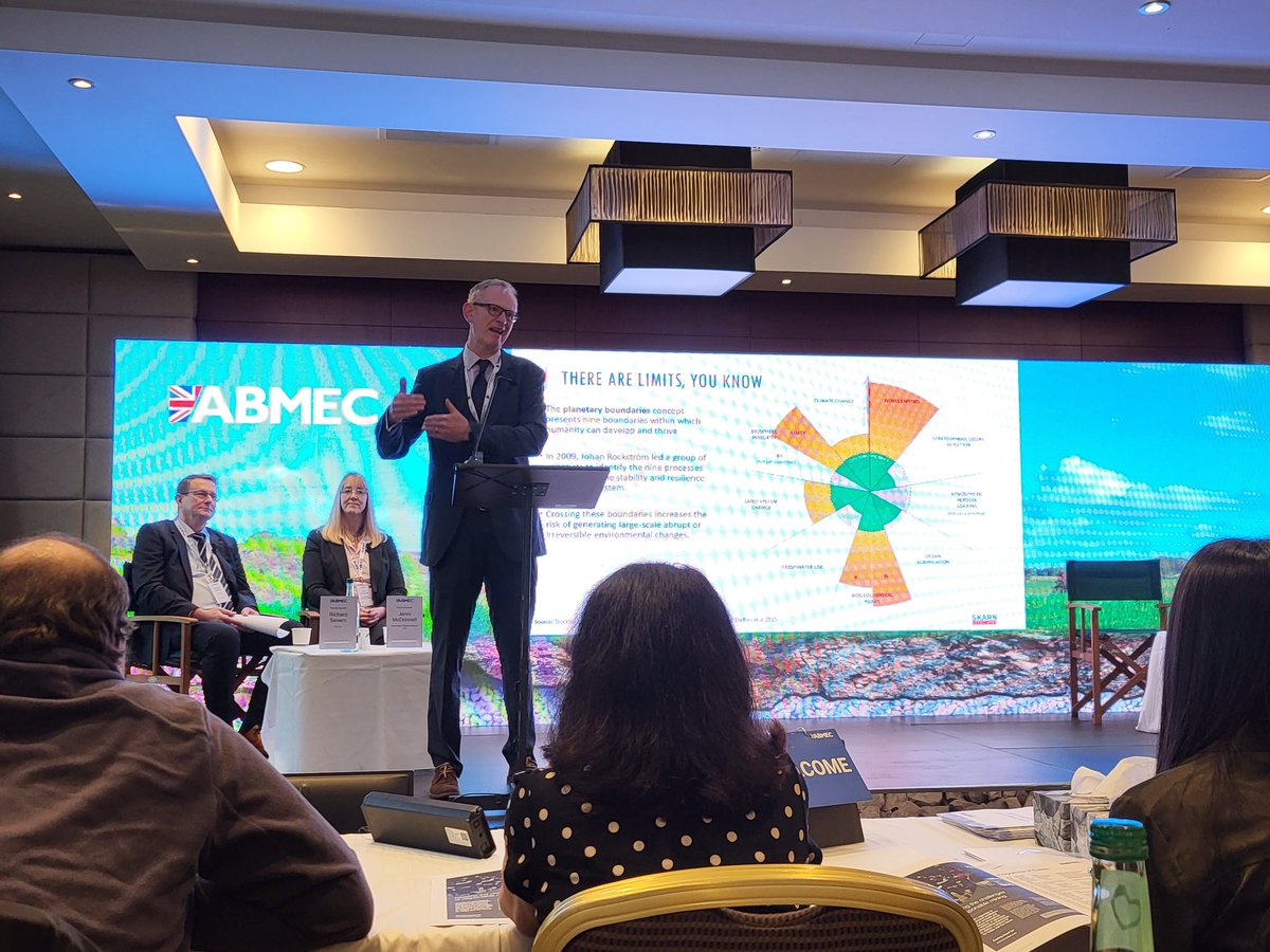 Ros Lund tweet media