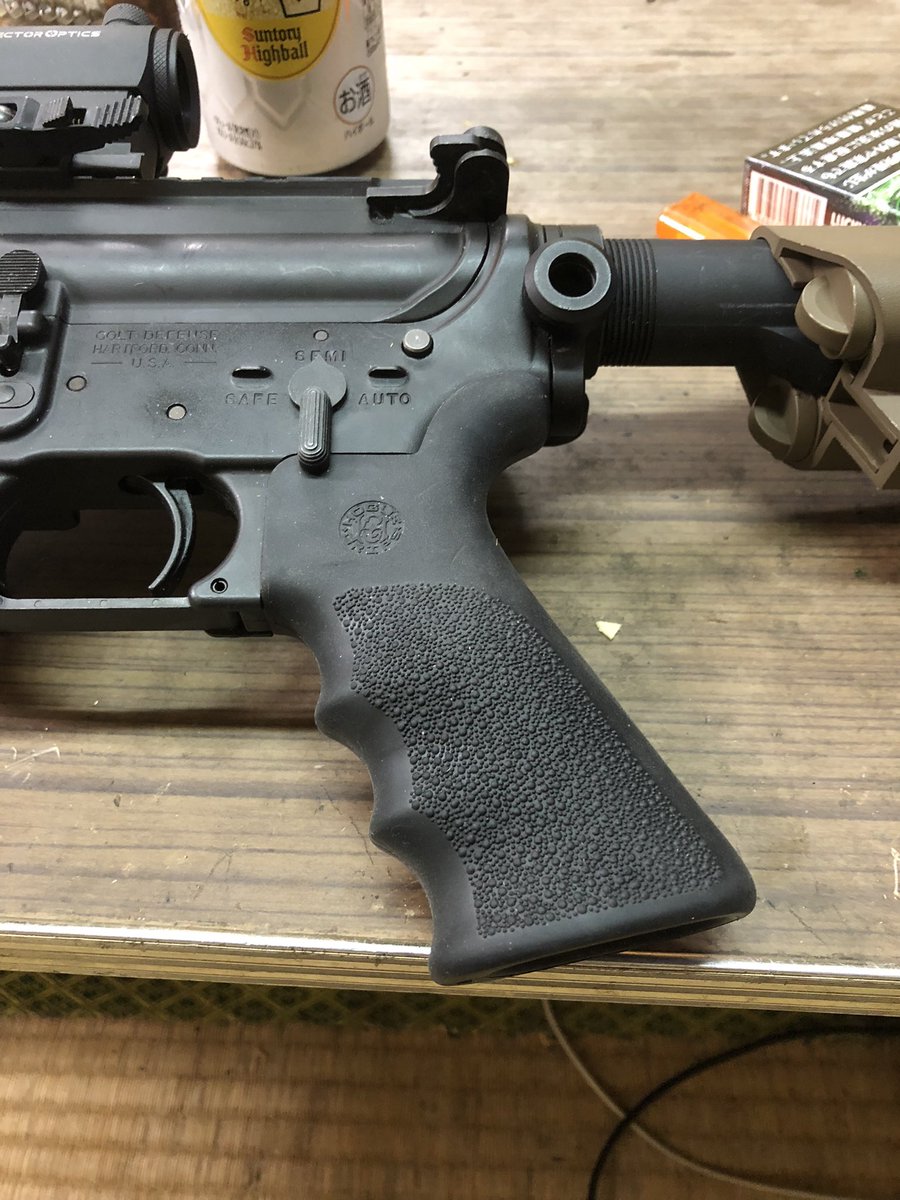 mxyo32's tweet photo. 先輩に教えてもらってHogueのグリップ入れてかれこれ1時間握ってるw
いいねこれ。

#GMT2脱退
#Hogue
#GBBは辛い季節
#HIVE中毒 https://t.co/8pf6FpvFdK