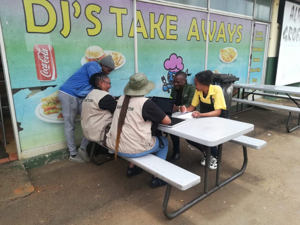 deptoflabour's tweet photo. 📷Our inspectors visited #retail, #hospitality, and #construction establishments in Machadodorp, Belfast, and Dullstroom on Day 4 of the #MegaBlitz in Mpumalanga. Companies that did not comply with the Occupational Health and Safety Act were issued with contravention notices. # https://t.co/UukpWseMyr