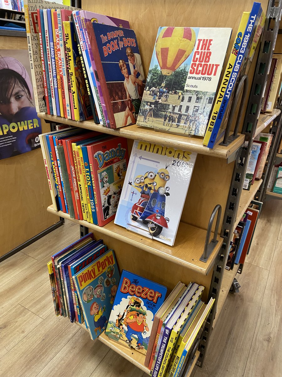 StAOxfamBooks's tweet image. &quot;Get Ready For Christmas&quot; - good advice and our #displaytable theme in @StAOxfamBooks! Lots of Chrissy books, knit-your-own Xmas #craftbooks and our new #comicannuals (Dandy, Beezer, etc.) shelves. 🎅🎄🤶 Our Catherine St shop, open 9am-5pm daily (12-4 Sunday)