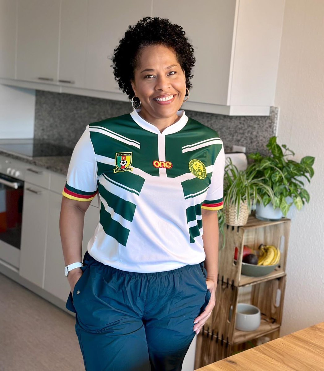 Je soutiens toutes les équipes africaines 🦁🦁🦁🦅★ Si la Suisse joue contre une équipe africaine, je soutiens l’équipe africaine. Si elle gagne contre une autre équipe, je félicite mes cousins. Si elle perd, je m’en fiche. Si elle joue contre la 🇫🇷, je soutiens la🇨🇭#TeamAfrica