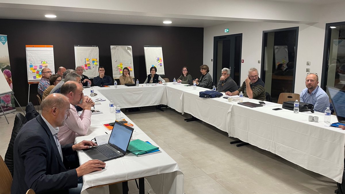 estel_numerique's tweet photo. 2 jours d'Ateliers pour "Transformer notre héritage" chez ESTEL NUMÉRIQUE !
L'occasion pour les membres du CA et les cadres de la société de partager des idées et de fixer les axes stratégiques autour d'une vision commune pour faire face aux enjeux agricole et numérique de demain https://t.co/JmcUimDmQT
