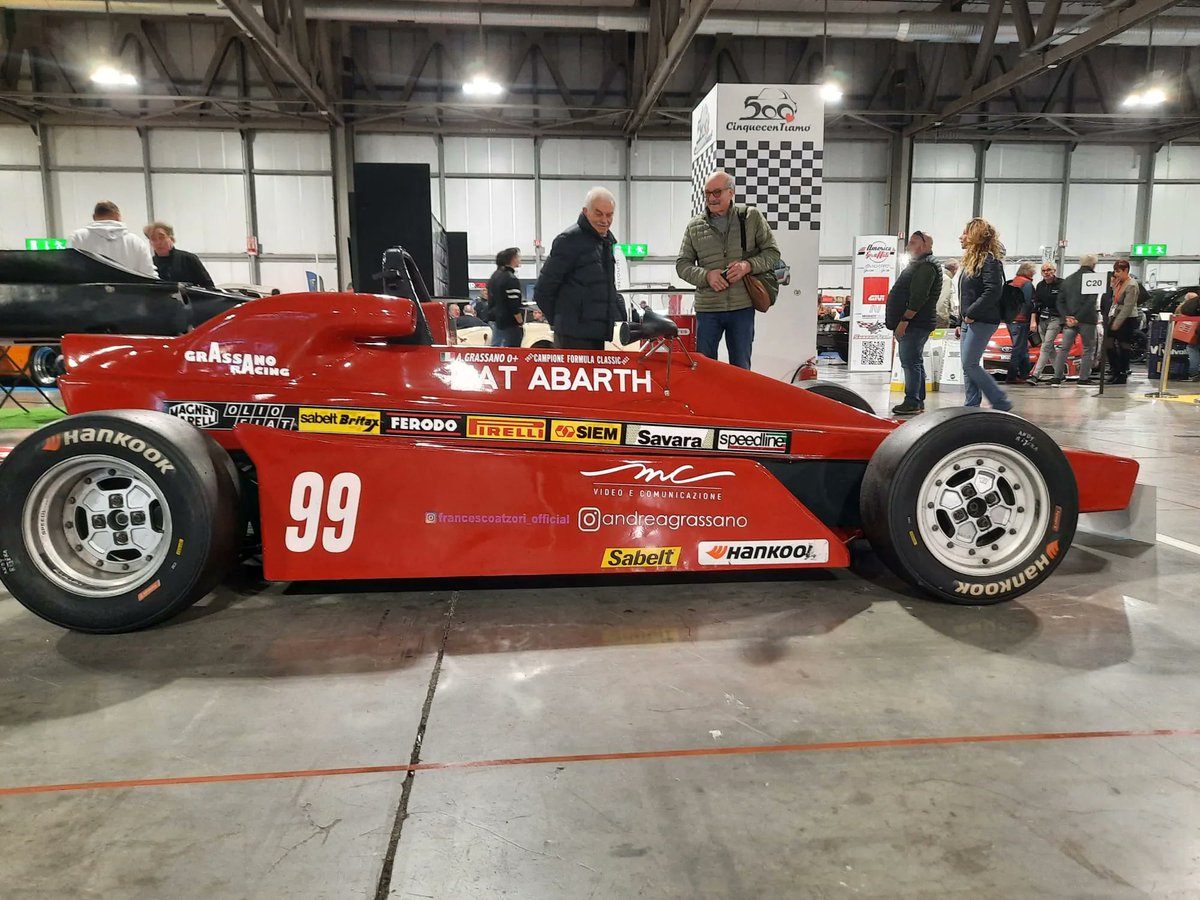automotivespace's tweet photo. #MilanoAutoClassica #carshow #automotivespace #abarth https://t.co/UO0JlJF5Hy