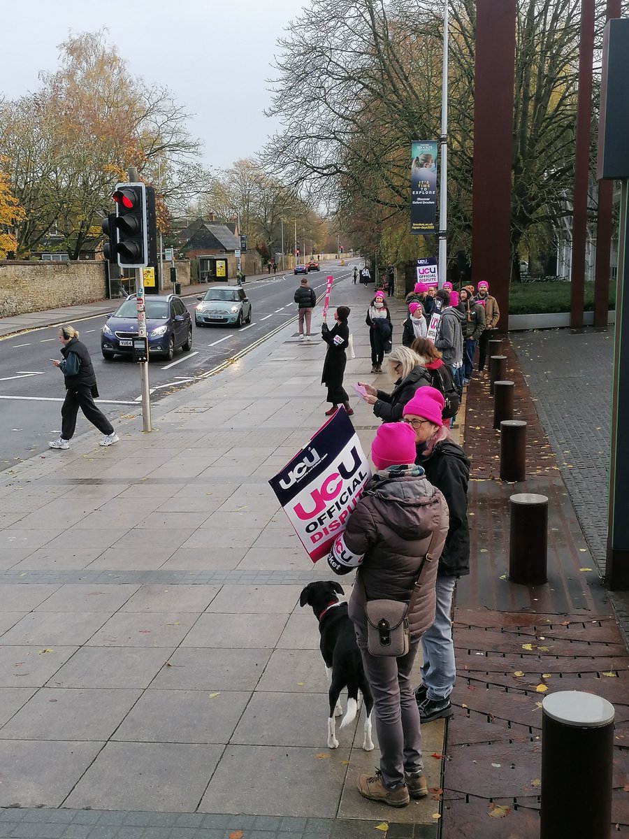 BrookesUCU's tweet photo. Some pics from Brookes picket line. #EnoughIsEnough #UCUstrike #ucuRISING #dogsonpicketlines https://t.co/bB4rAXyAIg