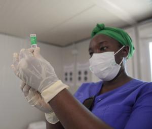 AtMIndex's tweet photo. "If we can achieve more equitable access to drugs &amp; infection-control measures in #LMICs, we can reduce emerging resistant pathogens globally." @DavidMargraf2 #pharma research scientist, in an article by @BeusekomMary, @CIDRAP on #ATMI2022. 

More here 👉 https://t.co/taq110U89b https://t.co/ufPOtc3p2f