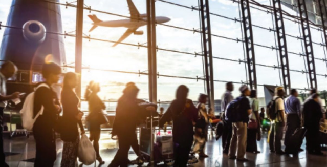 minneshr's tweet photo. Long queues, cancelled flights, the extraordinary strain on airports is tangible. That's why they should turn to tech to enhance their operations: #IoT #5G #DigitalTransformation https://t.co/fIG4w534t6 https://t.co/S7Lv0xNCCU