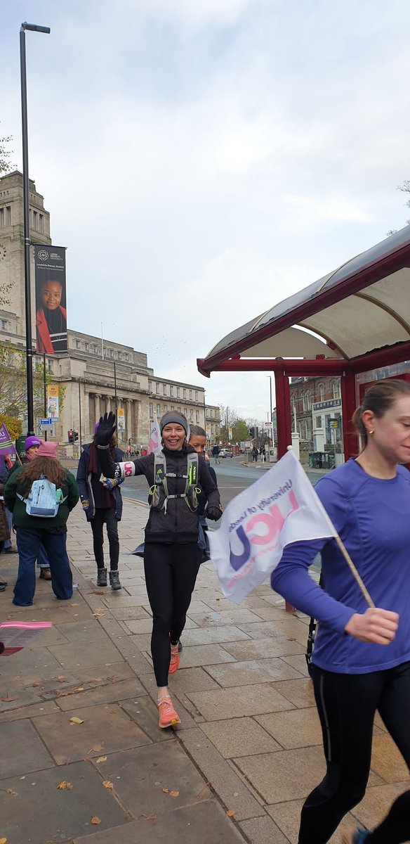 heliotropia's tweet photo. And they're off! #runningpicket #ucurising @leedsucu @UoLUnison https://t.co/8t4V79uQVe