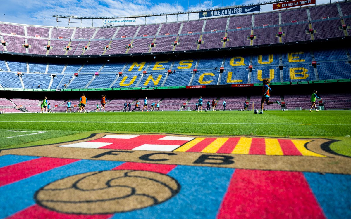 aPartidoUnico's tweet photo. 🚨Estamos preparando una sorpresa para esta tarde...

Sobre las 17:30h🇪🇦. Si eres CULÉ, quedamos a esa hora aquí:

🟣https://t.co/uKV8UMJZBd
🔴https://t.co/1eDwyJ7PX7 https://t.co/xWFgMc67u9