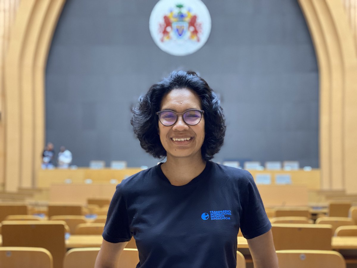 ISHRglobal's tweet image. .@KeRafitoson, Executive Director @TI_MDG, has been summoned by police in Madagascar for denouncing possible acts of corruption.

Blowing the whistle on corruption is a right. Authorities cannot be allowed to intimidate Ketakandriana and other defenders like her!