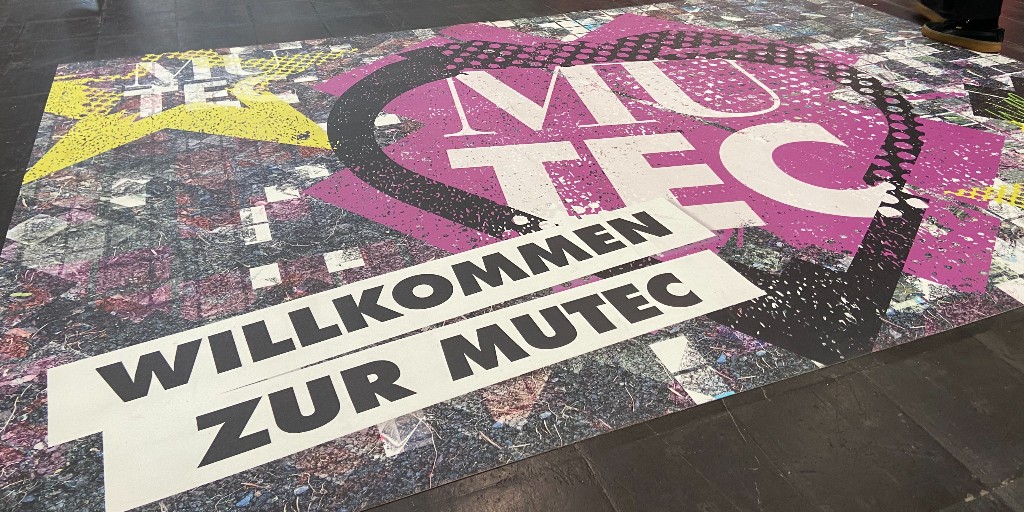 MUTEC_Leipzig (@mutec_leipzig) on Twitter photo Willkommen zur #MUTEC22! Wir wünschen allen Ausstellern gute Geschäfte und allen Besuchern spannende Erlebnisse und interessante Einblicke. Etwa bei <a href="/fotoboden/">Fotoboden.de</a>, die dieses Motiv in Halle 2 gestaltet und produziert haben. #leipzig #messe #leipzigermesse Willkommen zur #MUTEC22! Wir wünschen allen Ausstellern gute Geschäfte und allen Besuchern spannende Erlebnisse und interessante Einblicke. Etwa bei <a href="/fotoboden/">Fotoboden.de</a>, die dieses Motiv in Halle 2 gestaltet und produziert haben. #leipzig #messe #leipzigermesse