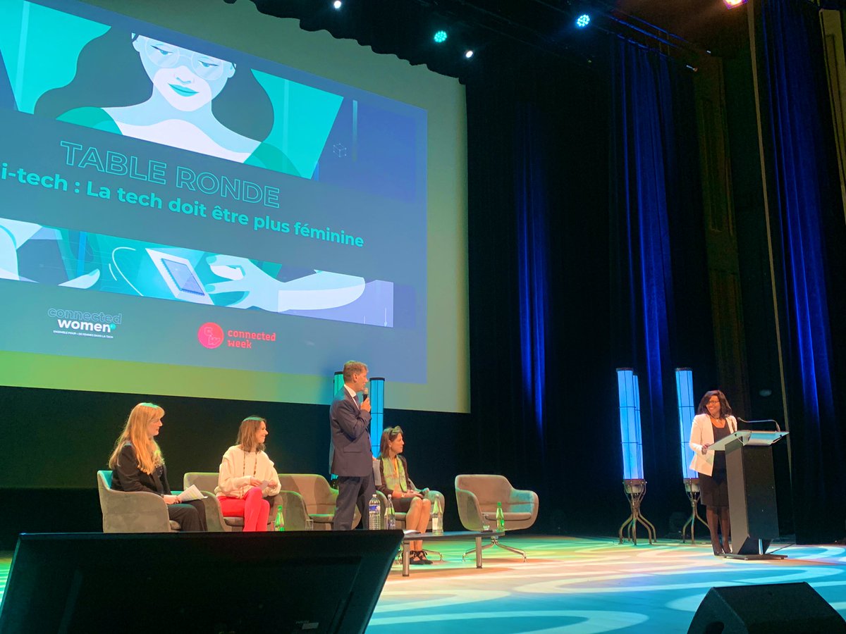 aurebeaucamp's tweet photo. 👍🏻 Présent à la 1ère édition #ConnectedWomen à #Angers ! 💿
Merci @1ElisaMoreno de m’avoir pris dans ses bagages! 
Developper des strats #RSE engageant #parité #diversité dans les parcours d’#engagement des bises entreprises au delà des simples #recrutement 💥 #connectedweek https://t.co/lY6IH4Th6n