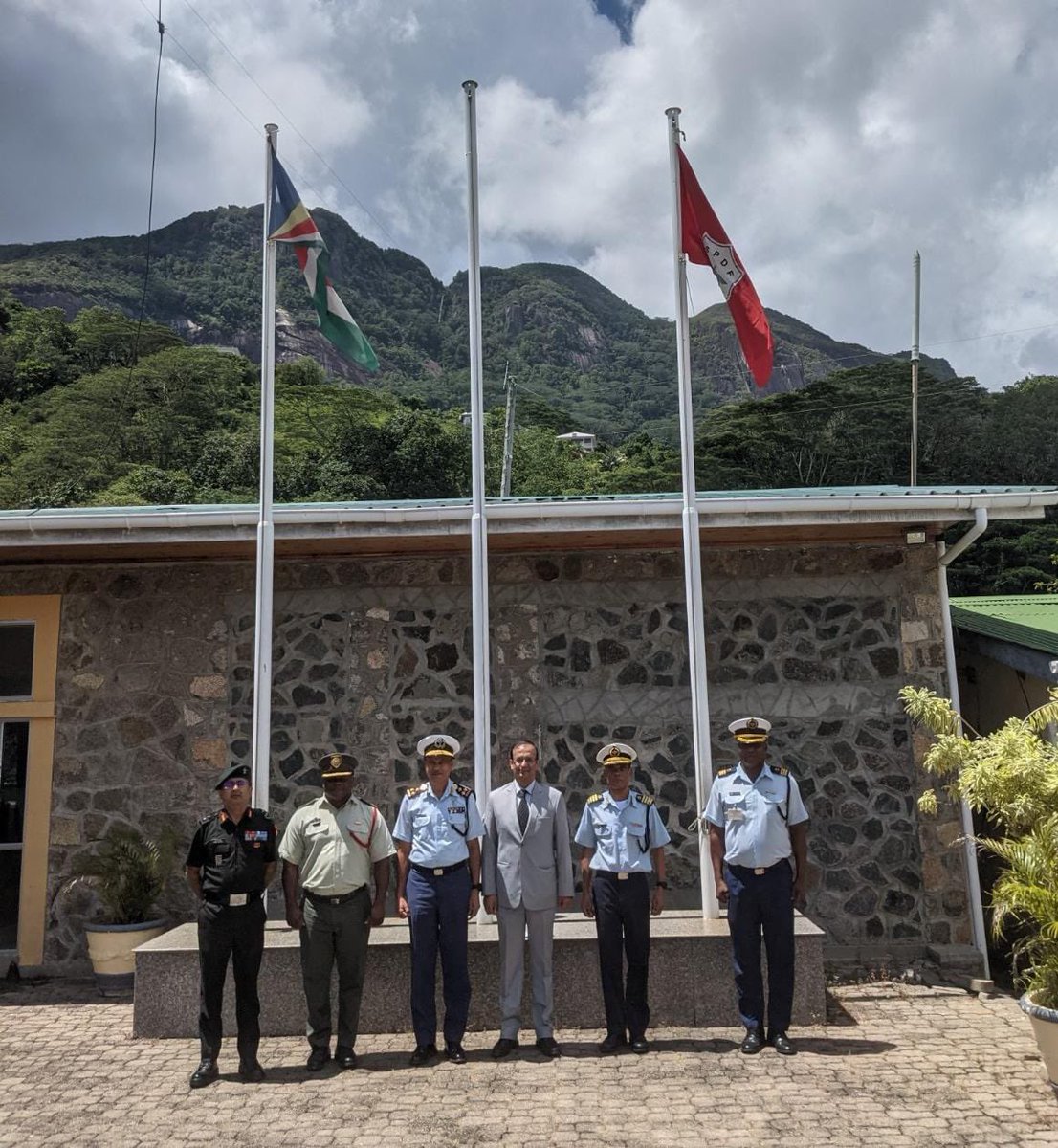 India in Seychelles tweet media