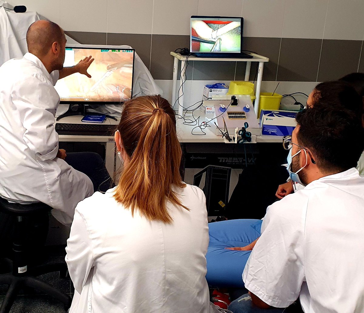 Simse (@simsesonespases) on Twitter photo Ahir una altra jornada més de la formació a laparoscòpia aquesta vegada amb els residents de #cirurgia #general #innovació #tecnologia #simse <a href="/cgdsonespases/">CGD Son Espases</a> <a href="/SonEspases/">HU Son Espases</a> Ahir una altra jornada més de la formació a laparoscòpia aquesta vegada amb els residents de #cirurgia #general #innovació #tecnologia #simse <a href="/cgdsonespases/">CGD Son Espases</a> <a href="/SonEspases/">HU Son Espases</a>