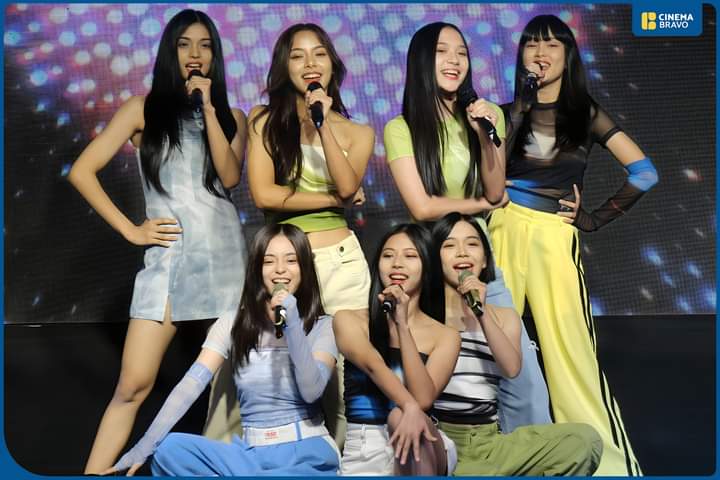 dreamsnotdenied's tweet photo. THE VISUALS OF THESE GIRLS ARE INDEED SPELLBOUND!!! 

YGIG MEDIA CON
@ygig_official 
#BeSpelledbyYGIG
#YGIGDebut #SBTown

Photos grabbed from CinemaBravo https://t.co/RBtPdgUX8p